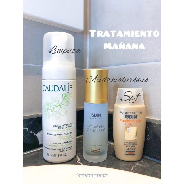 ¡MI TRATAMIENTO COSMÉTICO ACTUAL, NOVIEMBRE 2020!
Siempre me preguntáis que qué uso yo... y me ha parecido interesante ir compartiendo con vosotros mi tratamiento personal.  Como sabréis varían según el momento, de cómo se encuentre mi piel y de lo que necesito. 
A este tratamiento de mañana hay veces que añado un #tónico antes del sérum,  y por la noche aplico un #contornosdeojos antes de la crema. 
Como veis no hay que obsesionarse ni pensar que por más productos que uses más te estas  cuidando la piel, es cuestión de que tenga sentido lo que aplicas, de que realmente notes que tu piel mejora con eso que estás usando y de que hay días y días (como para todo) días que le dedicas más y días que menos... ¡y no pasa nada! lo importante es que nunca abandones tu piel y realmente disfrutes cuidándola.
Si quieres saber si a ti también te va bien alguno de estos productos o quieres crear tu tratamiento personalizado para un resultado de éxito no dudes en ponerte en contacto conmigo. ✨